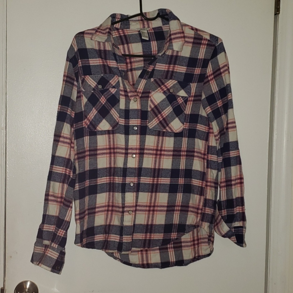 Forever 21 plaid flannel button long sleeve shirt